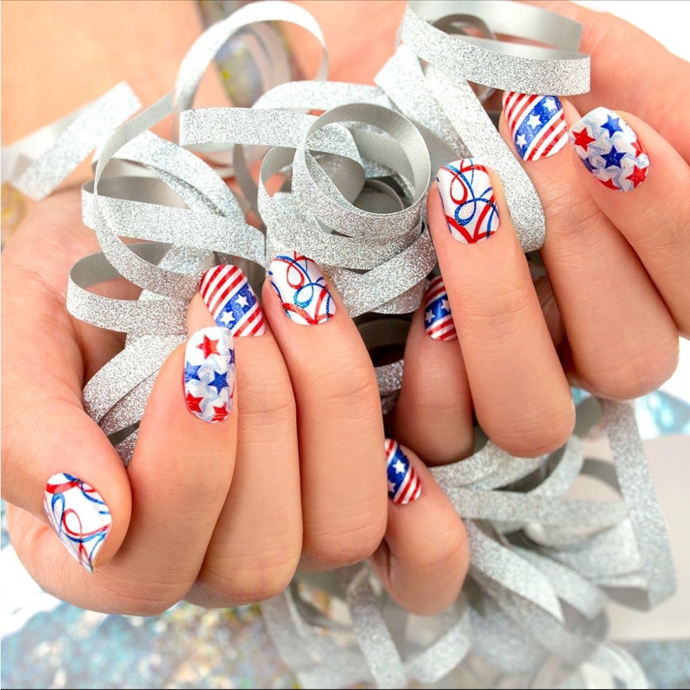 *Retired* Color Street: Miss Stars & Stripes | 4th of July Patriotic America - Picture 6 of 10
